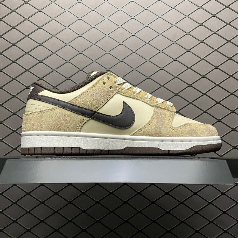 NIKE DUNK LOW