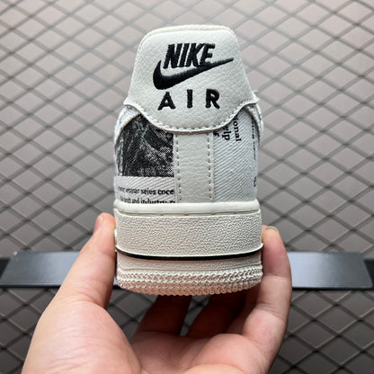 NIKE AIR FORCE 1