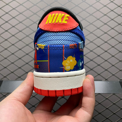 NIKE DUNK LOW