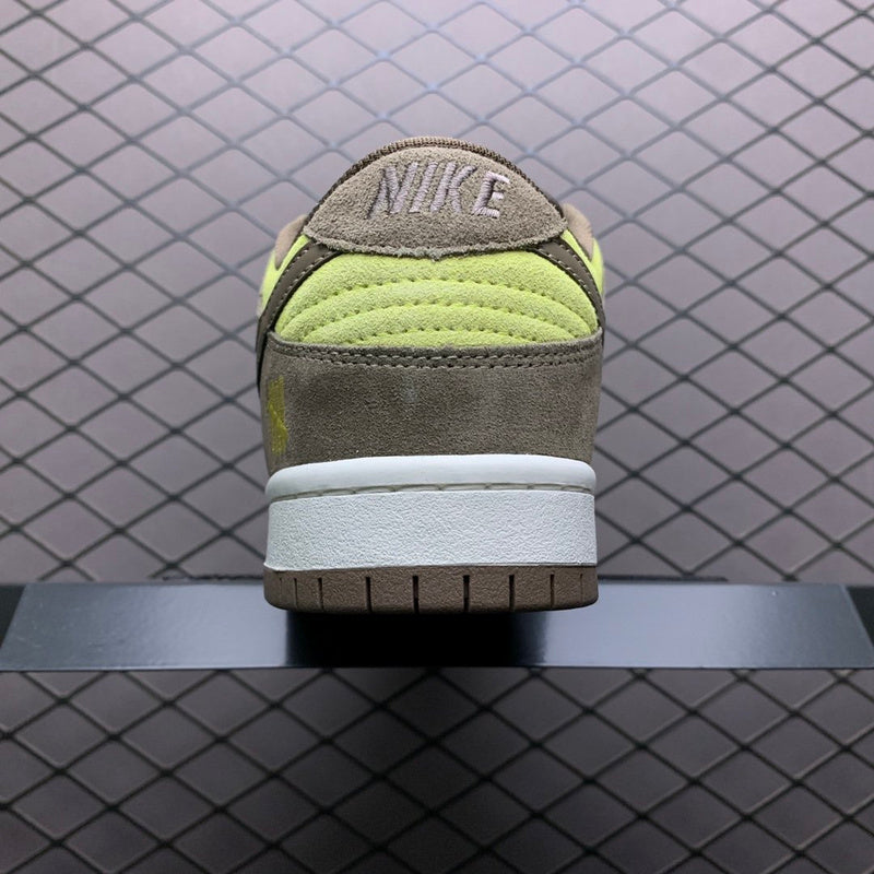 NIKE DUNK LOW