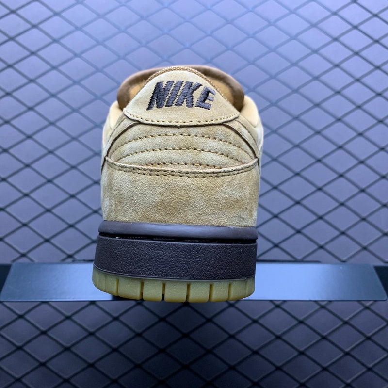 NIKE DUNK LOW