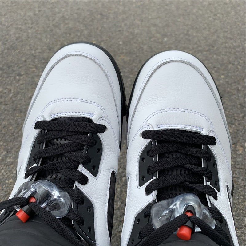 AIR JORDAN 5