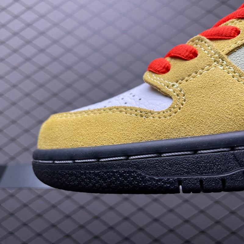 NIKE DUNK LOW