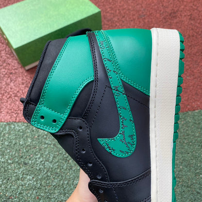 NIKE AIR JORDAN 1