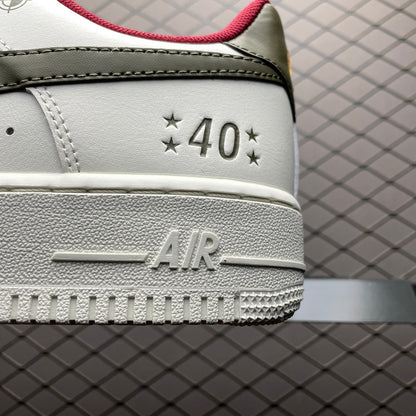 NIKE AIR FORCE 1
