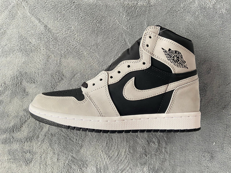 NIKE AIR JORDAN 1