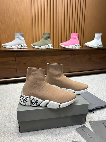 BALENCIAGA
