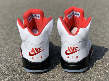 AIR JORDAN 5