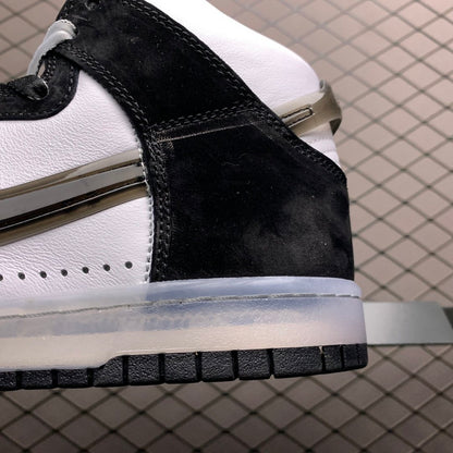 NIKE DUNK LOW
