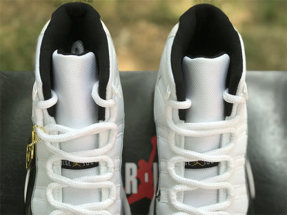 AIR JORDAN 11