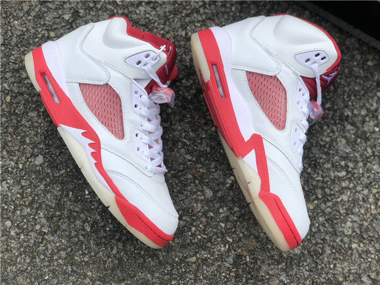 AIR JORDAN 5