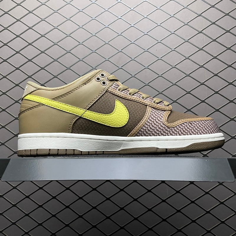 NIKE DUNK LOW