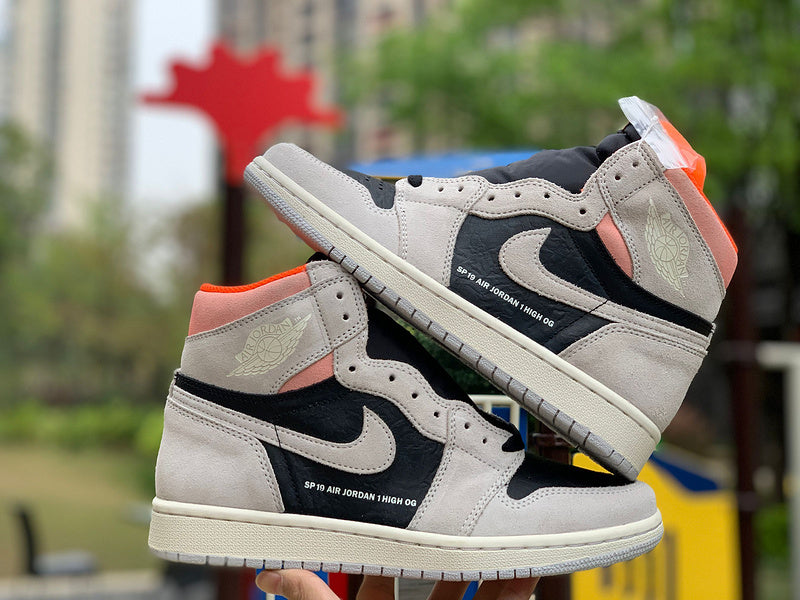 NIKE AIR JORDAN 1