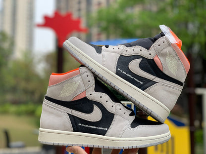 NIKE AIR JORDAN 1