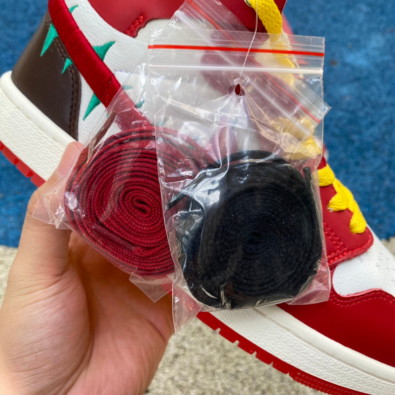 NIKE AIR JORDAN 1