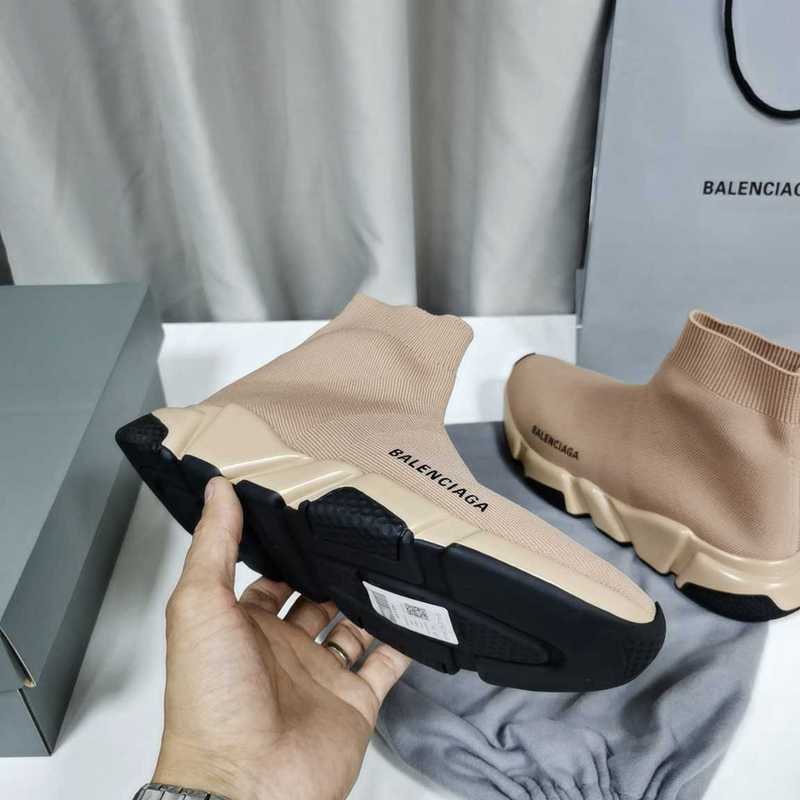 BALENCIAGA
