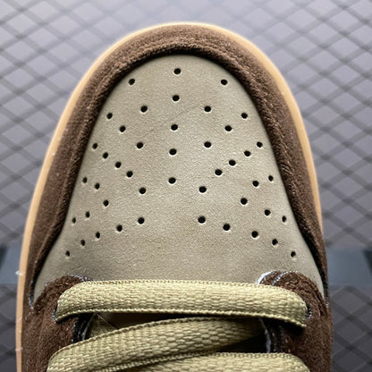 NIKE DUNK LOW