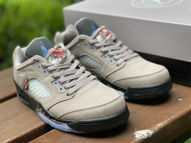 AIR JORDAN 5