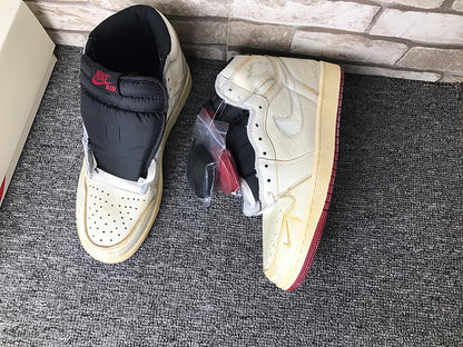 NIKE AIR JORDAN 1