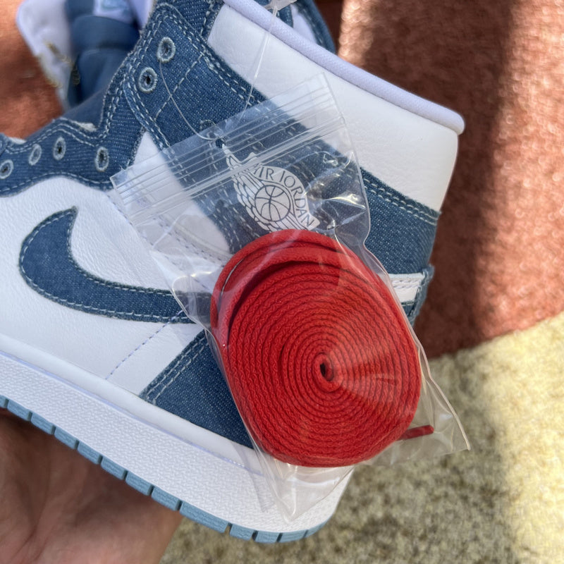 NIKE AIR JORDAN 1
