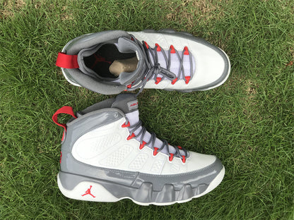 AIR JORDAN 9