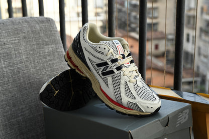 NEW BALANCE 1906R