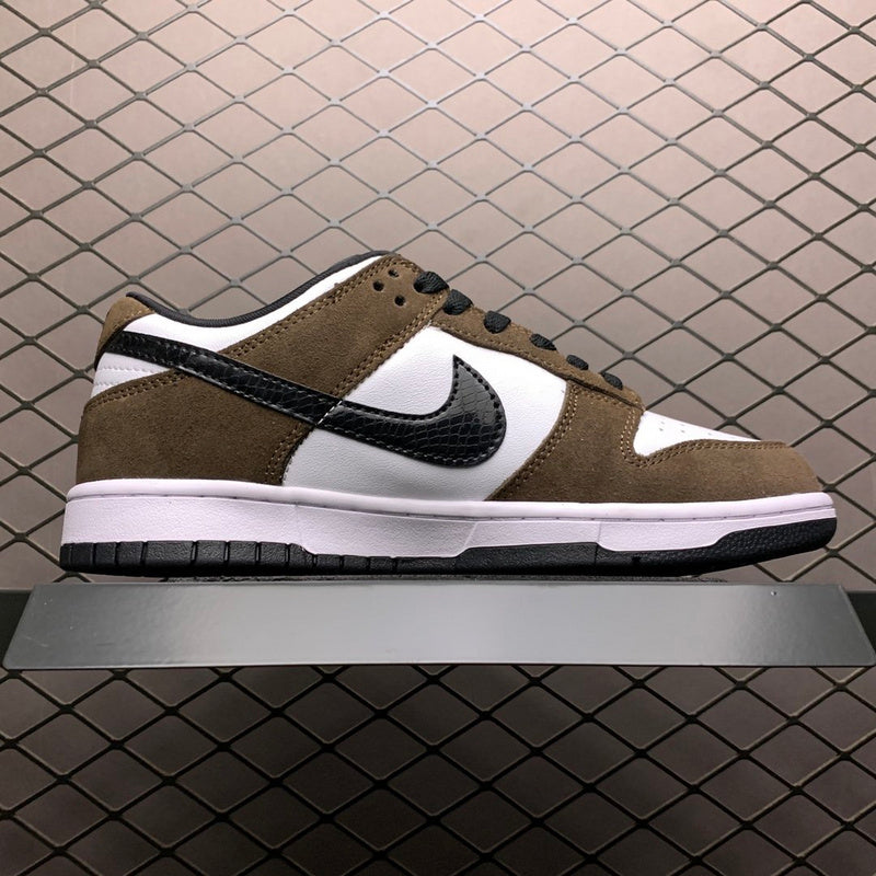 NIKE DUNK LOW