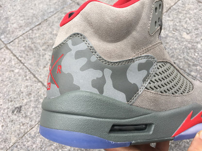AIR JORDAN 5