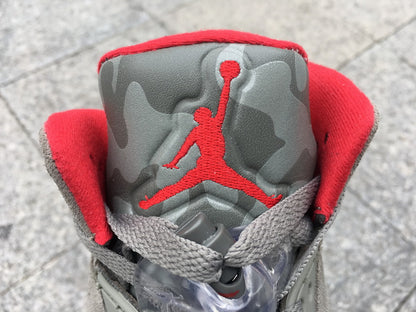 AIR JORDAN 5