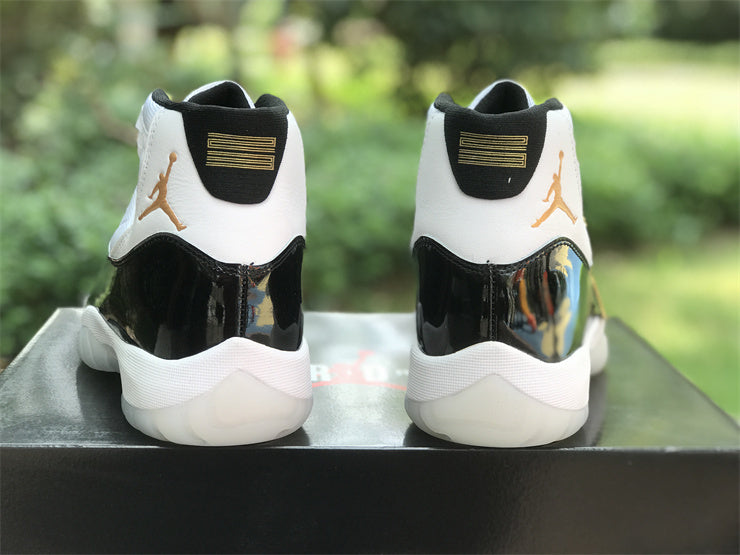 AIR JORDAN 11