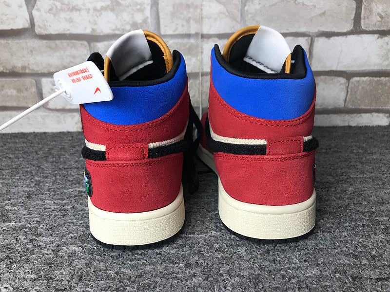 NIKE AIR JORDAN 1