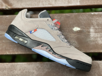 AIR JORDAN 5