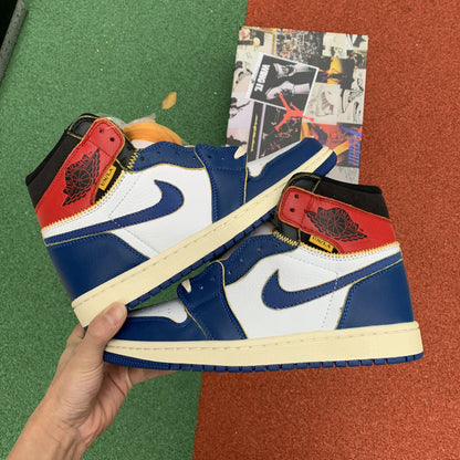 NIKE AIR JORDAN 1
