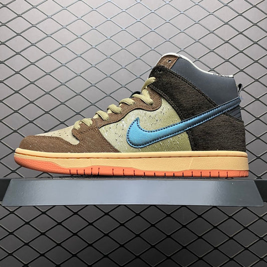 NIKE DUNK LOW
