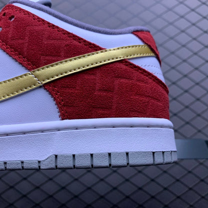 NIKE DUNK LOW