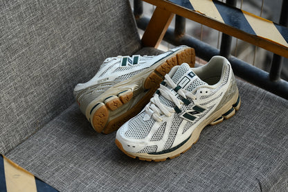 NEW BALANCE 1906R