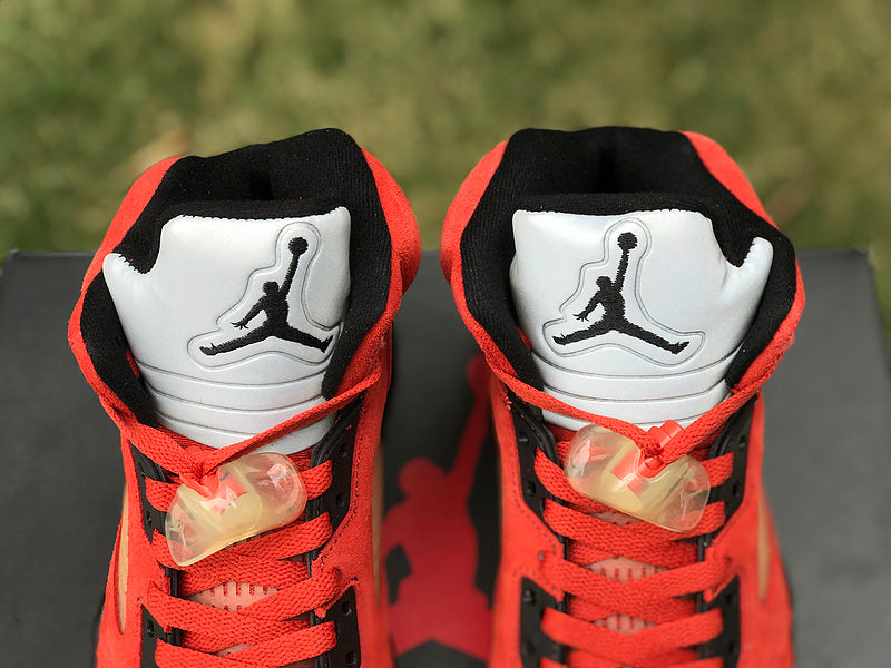 AIR JORDAN 5