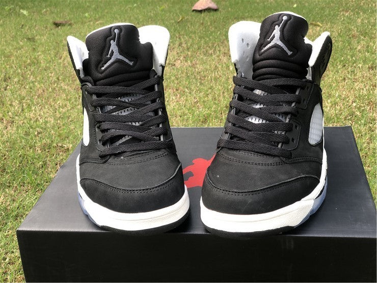 AIR JORDAN 5