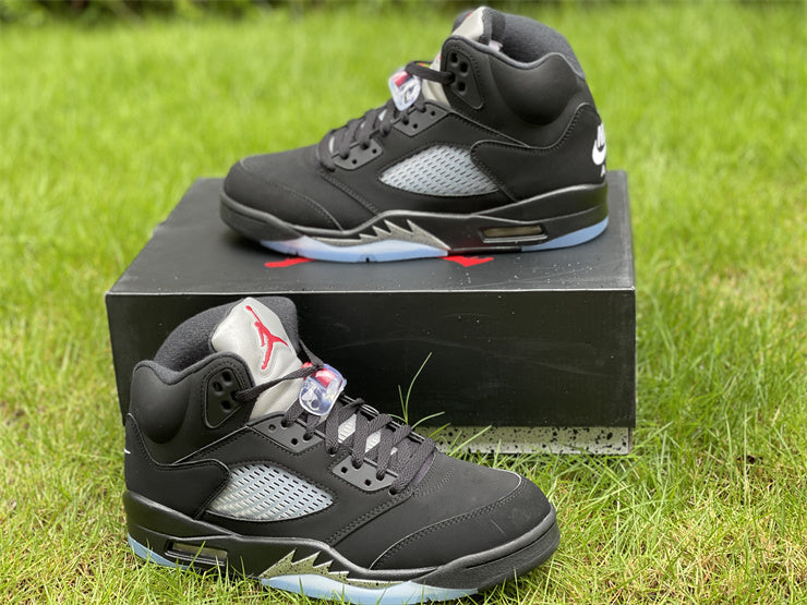 AIR JORDAN 5