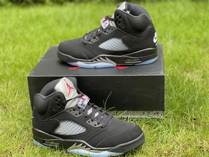 AIR JORDAN 5