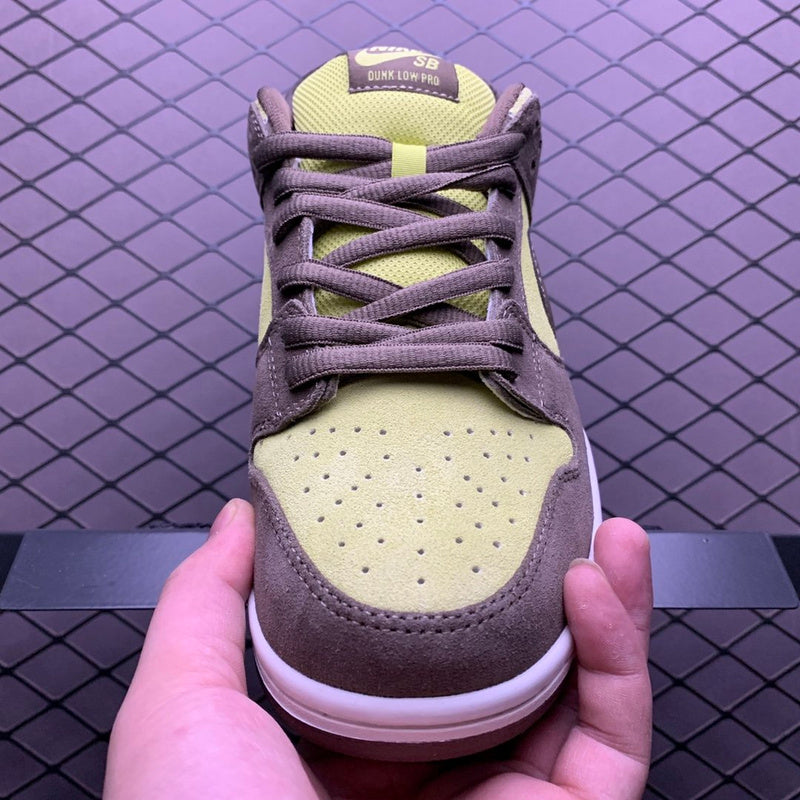 NIKE DUNK LOW