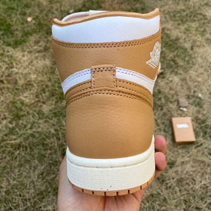 NIKE AIR JORDAN 1