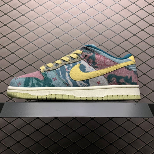 NIKE DUNK LOW