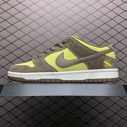 NIKE DUNK LOW