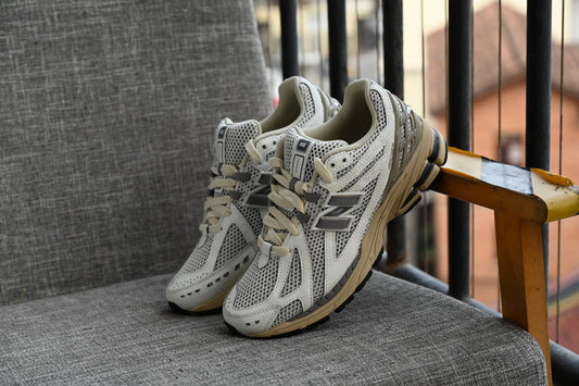 NEW BALANCE 1906R