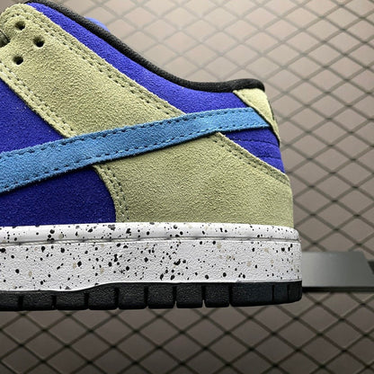 NIKE DUNK LOW