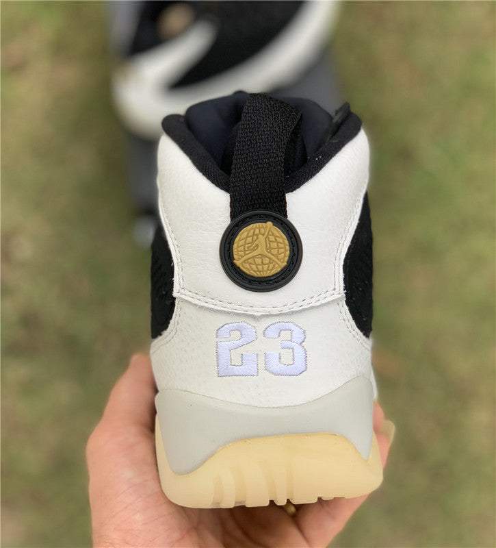 AIR JORDAN 9