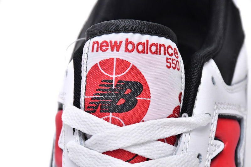 NEW BALANCE 550