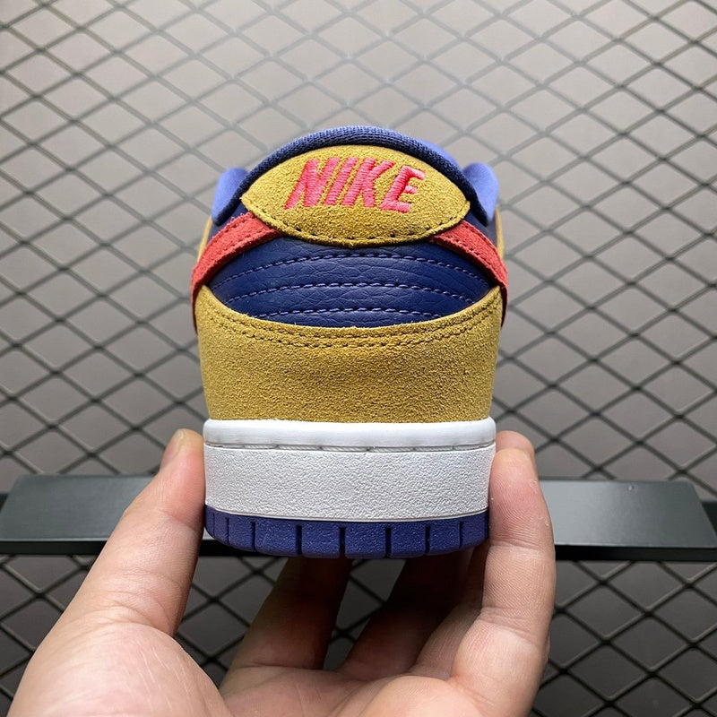 NIKE DUNK LOW