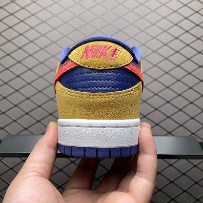 NIKE DUNK LOW